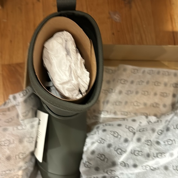 UGG-Droplet Mid-Forest Night - Picture 8 of 10